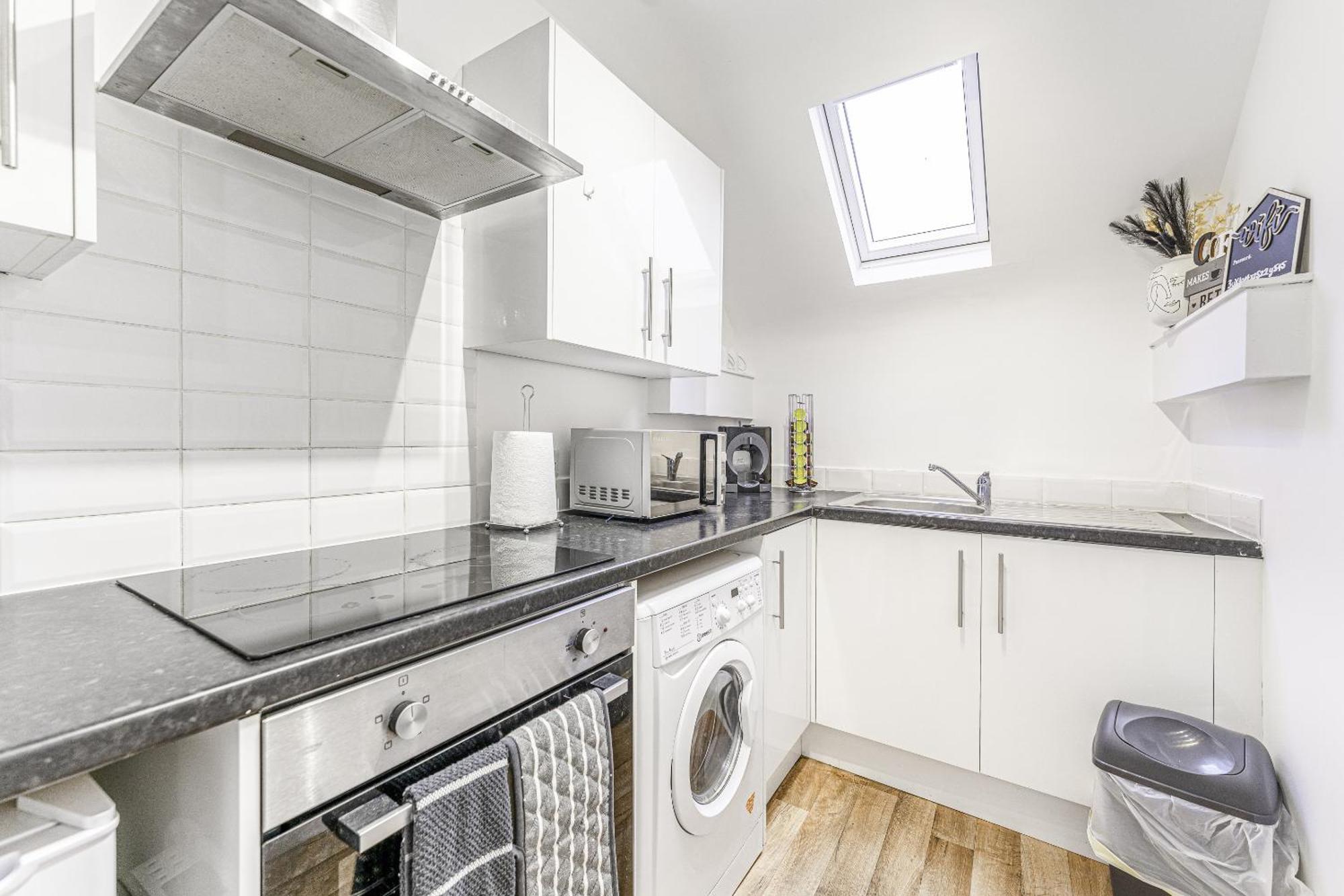 Modern 3 Bed - Centre